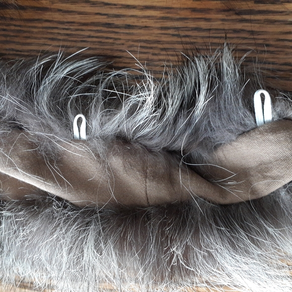 Silver Fox Detachable Collar. - Picture 3 of 6